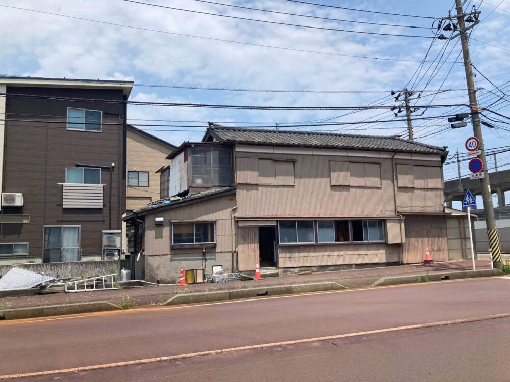 長岡市 殖栗様 44.4坪 2階建て木造住宅内装解体工事